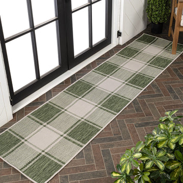 Sabine Traditional Farmhouse Bold Gingham Area Rug